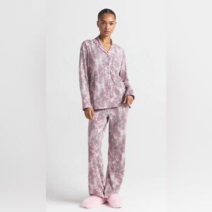 NWT, SKIMS Long Sleep Set – Bloom Mini Multi Animal (Small)